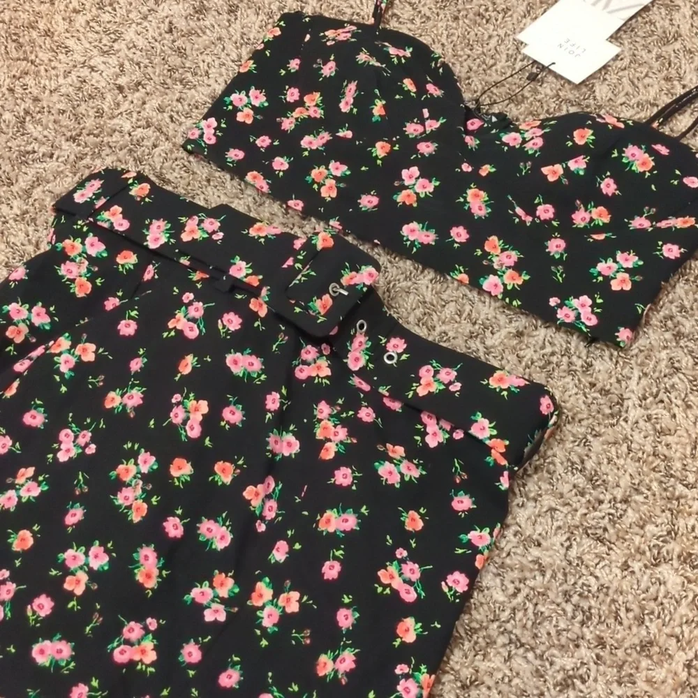 Zara black linen floral two piece sleeveless crop top midi skirt set with slit